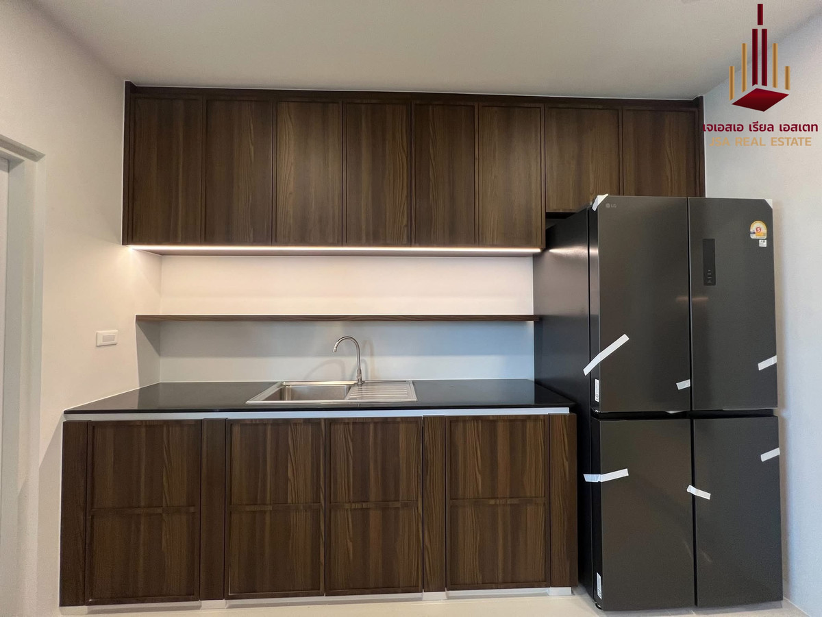 ขายบ้านบางนา แบริ่ง ลาซาล : ✨ For Sale: Centro Bangna  ✨  💰 Only 19,570,000 THB