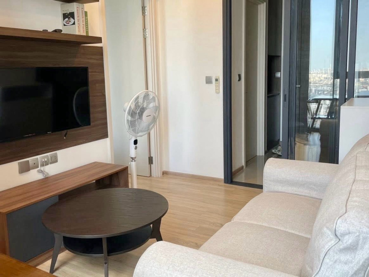 ให้เช่าคอนโดสะพานควาย จตุจักร : 📍โครงการ : เดอะ ไลน์ พหลโยธิน - ประดิพัทธ์
🚝 ใกล้ : BTS สถานีสะพานควาย 600 เมตร
💵 ราคาเช่า : 21,000 บาท / เดือน