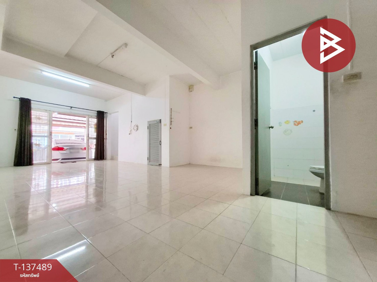 ขายทาวน์โฮมพัทยา บางแสน ชลบุรี สัตหีบ : ขายทาวน์เฮ้าส์ หมู่บ้านแฟมิลี่ซิตี้ ชลบุรี (Family City)