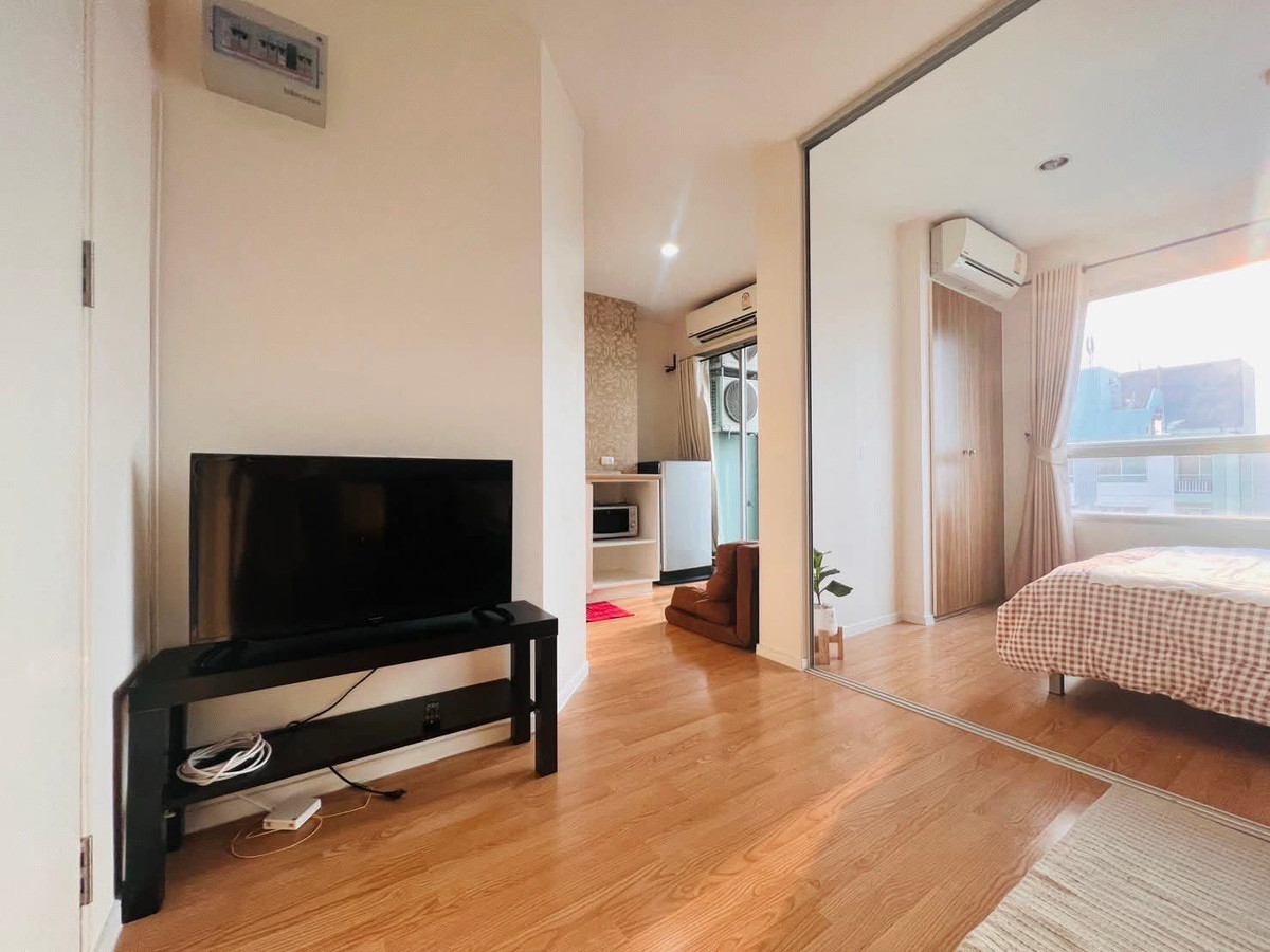 For RentCondoOnnut, Udomsuk : Condo for rent Lumpini Ville On Nut 46, corner room (BTS On Nut), fully furnished, ready to move in.