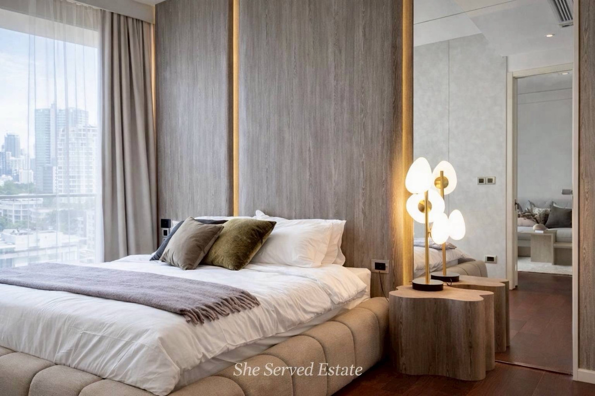 For RentCondoSukhumvit, Asoke, Thonglor : For Rent ◈ KHUN by YOO Thonglor ◈ Type: 1 Bedroom | 1 Bathroom • Size: 50 sq.m.• Floor: 14 • Located in the heart of Thonglor, directly opposite J Avenue • Balcony with Thonglor road view (suitable for laundry drying)