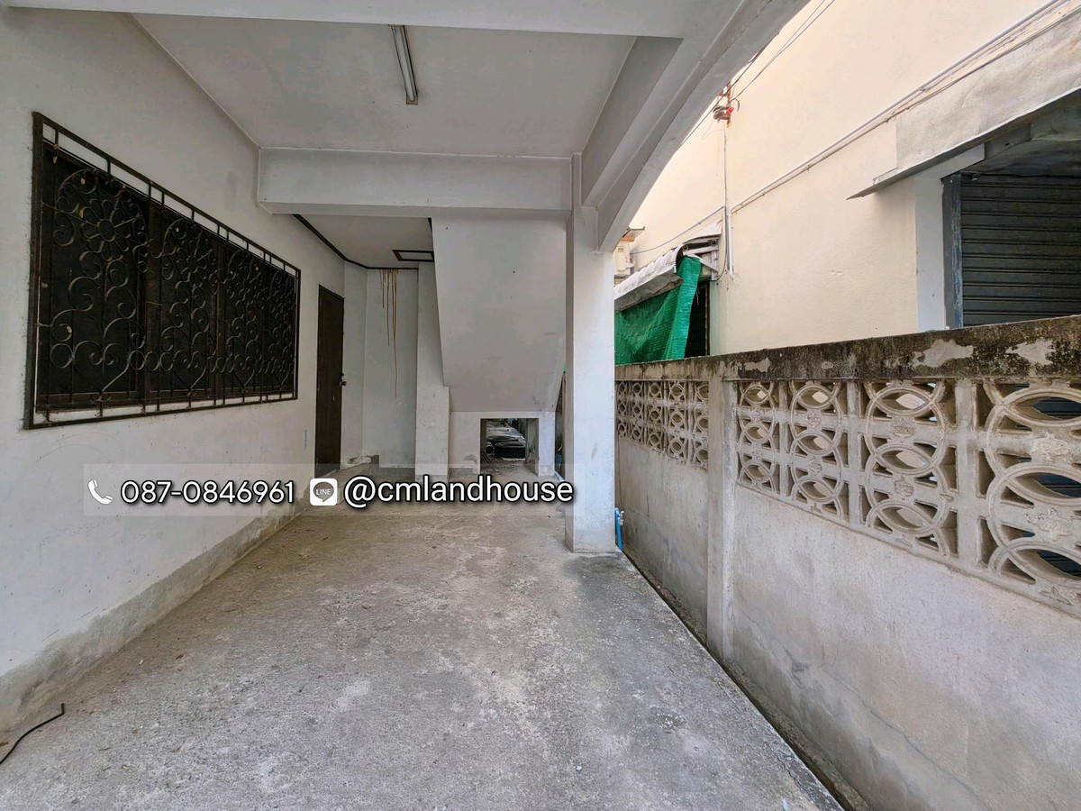 ขายบ้านเชียงใหม่ : ถูกกว่าคุ้มกว่าคอนโด! บ้านวรุณนิเวศน์ ต.แม่เหียะ อ.เมือง ใกล้แยกแม่เหียะ บิ๊กซี แม็คโคร IKEA 2 กม. ใกล้เซ็นทรัลแอร์พอร์ต 4 กม. ใกล้สนามบิน 5 กม. (ขายตามสภาพต้องปรับปรุง)