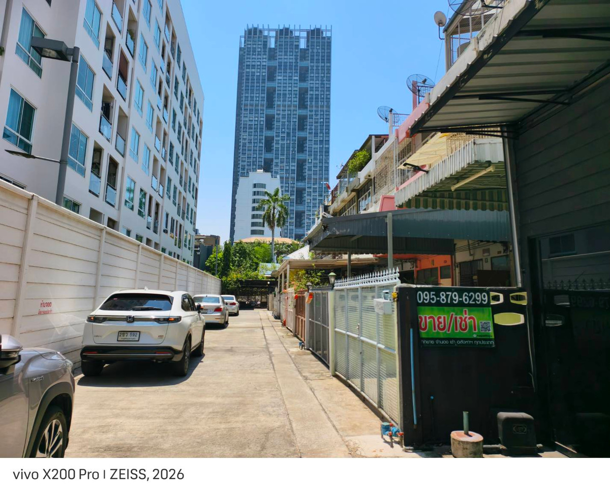 ให้เช่าทาวน์โฮมสีลม ศาลาแดง บางรัก : [Rare Opportunity] ให้เช่าอาคารพาณิชย์ 4 ชั้น ทำเลทองใจกลางสีลม-คอนแวนต์ (ซอยพิพัฒน์ 2)