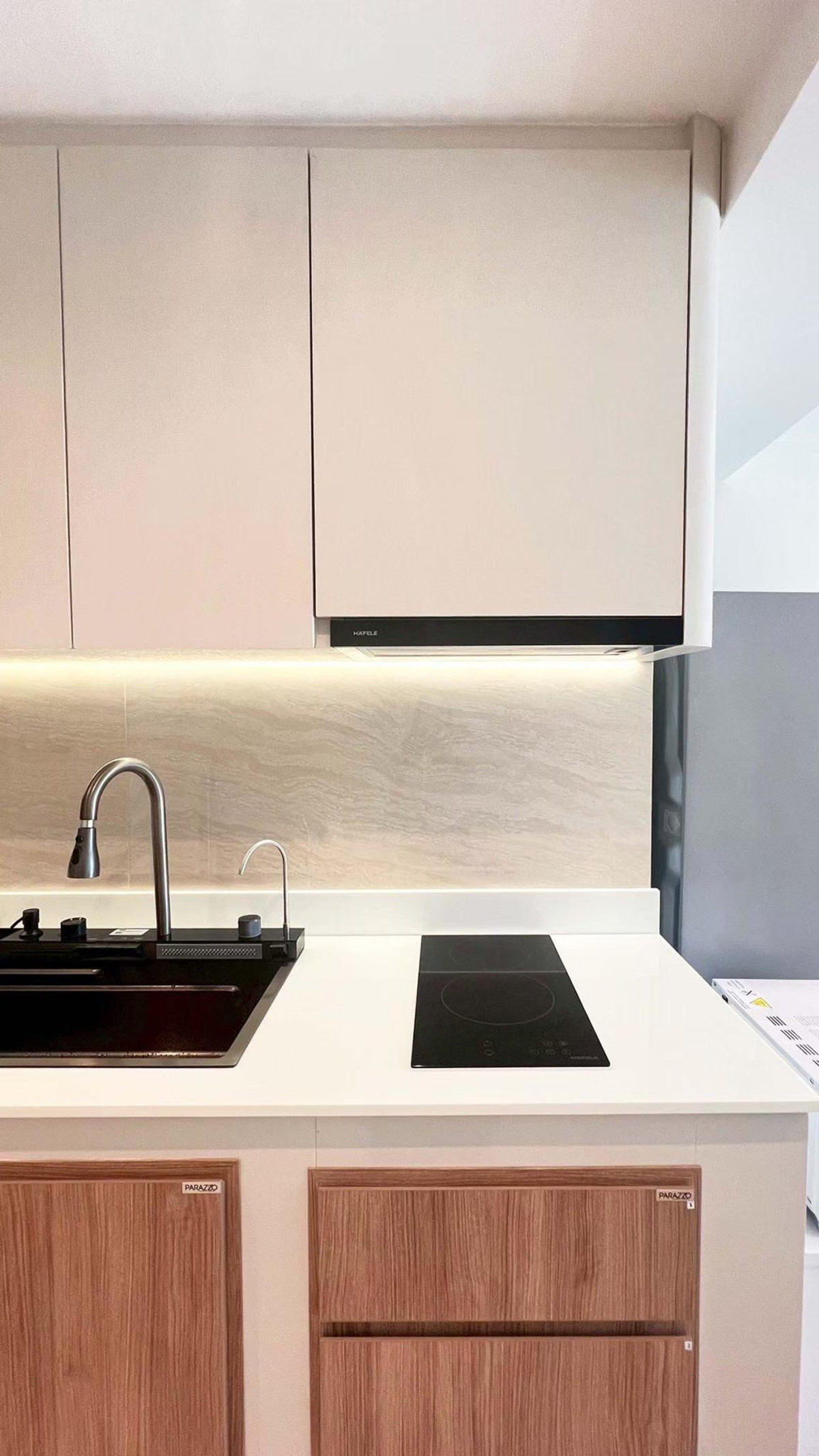 ให้เช่าคอนโดสุขุมวิท อโศก ทองหล่อ : ใช้เช่าคอนโด ทองหล่อทาวเวอร์ ชั้น16 ห้องใหม่เอี่ยมสวยมาก ทำห้องใหม่กว่า5 แสนบาท 0935596442 คุณลิตา