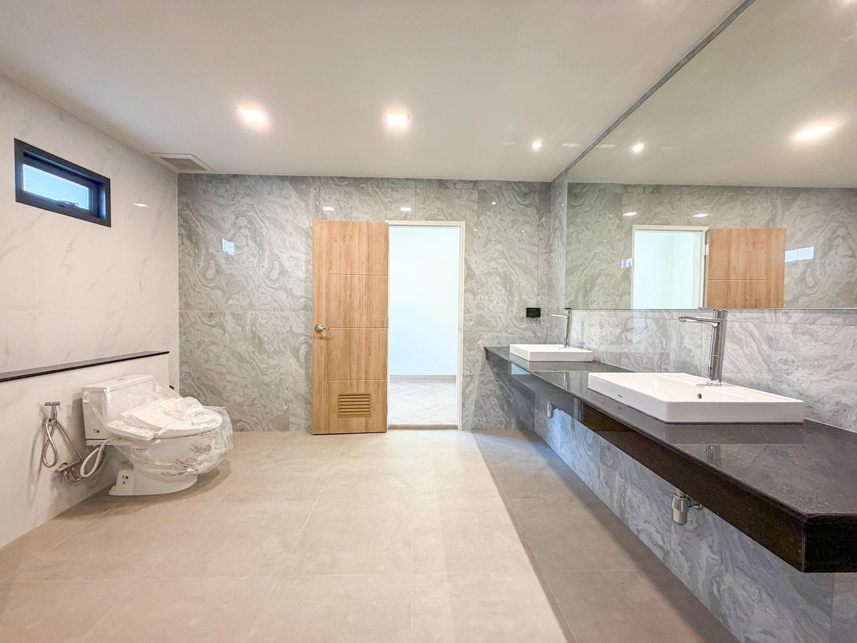 For SaleHousePinklao, Charansanitwong : Laddarom Pinklao / 4 bedrooms (for sale), Laddarom Pinklao / 4 Bedrooms (FOR SALE) AOM101