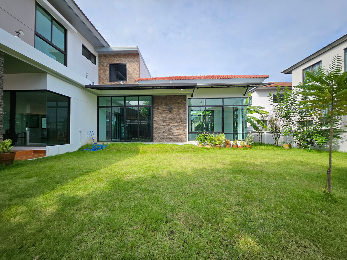 For RentHouseRama 2, Bang Khun Thian : Pet-Friendly ! 6-Bedroom Renovated Home with Private Garden✨