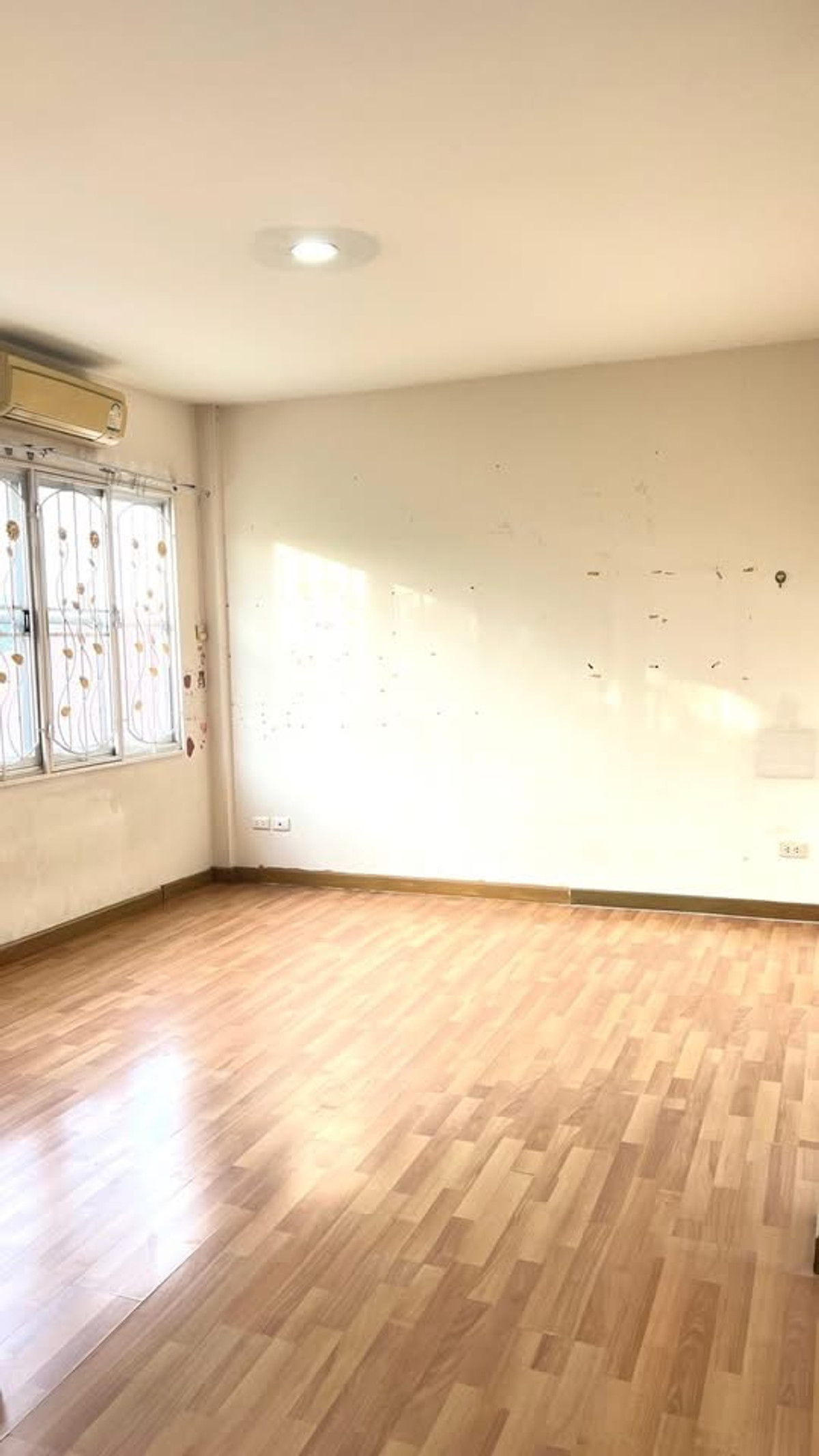 ขายทาวน์โฮมเกษตร นวมินทร์ ลาดปลาเค้า : ไดมอนด์ แกรนด์ วิลล์ นวลจันทร์ / 4 ห้องนอน (ขาย), Diamond Grand Ville Nuanchan / 4 Bedrooms (FOR SALE) MNT058 แบบนี้ที่ถูก