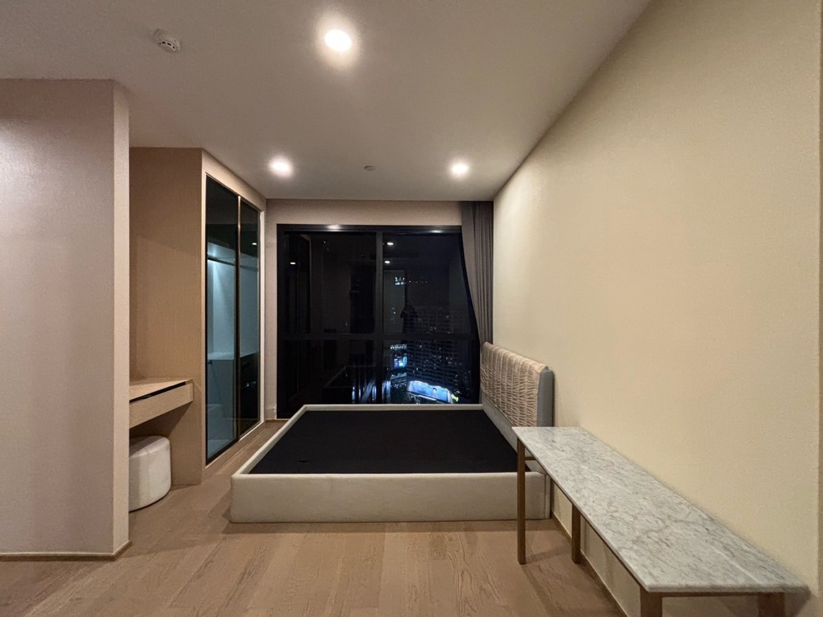 ให้เช่าคอนโดสยาม จุฬา สามย่าน : Ashton Chula-Silom – Beautiful Room, Ready to Move In!  Studio 24sq.m. 22k/m
📞Phat 064-642-8664