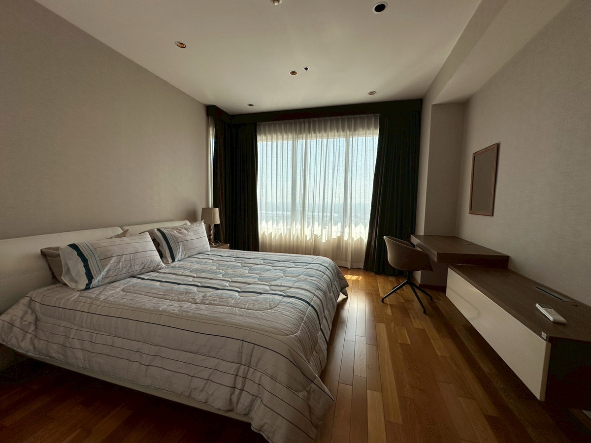 ให้เช่าคอนโดสุขุมวิท อโศก ทองหล่อ : สำหรับเช่า คอนโดสุขุมวิท คอนโด THE EMPORIO PLACE สุขุมวิท 24 ใกล้รถไฟฟ้า BTS พร้อมพงษ์ ซ.สุขุมวิท 24 แต่งครบ, พร้อมเข้าอยู่, 