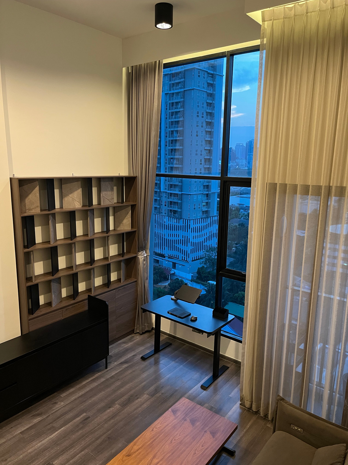 ขายคอนโดพระราม 9 เพชรบุรีตัดใหม่ RCA : KnightsBridge Space Rama 9 / Duplex 1 Bedroom (FOR SALE), ไนท์บริดจ์ สเปซ พระราม 9 / ดูเพล็กซ์ 1 ห้องนอน (ขาย) TARN310