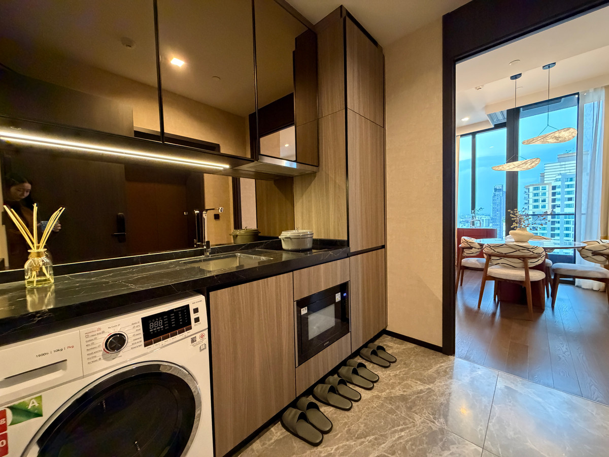 For SaleCondoSukhumvit, Asoke, Thonglor : 🔥🔥HOT DEAL ready to move in Completely decorated here There are various rooms to choose from🔥🔥