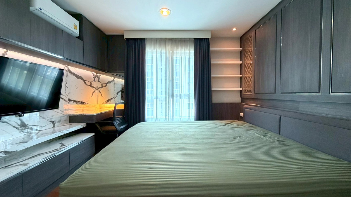 For RentCondoRama9, Petchburi, RCA : ✨ Big room, Rare Item! 3 bedrooms in the heart of Rama 9 | Live seriously, live life to the fullest ✨