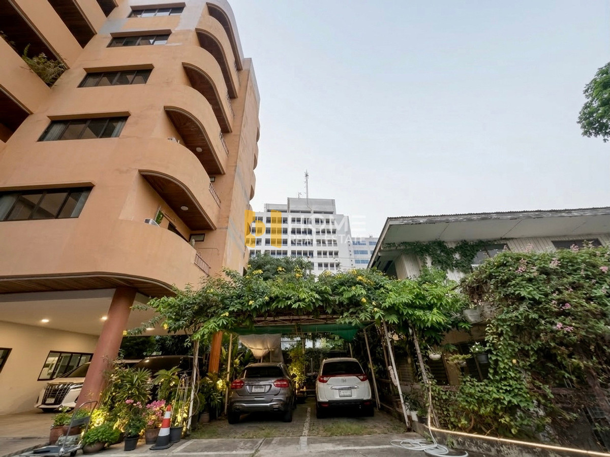 ขายอารีย์ อนุสาวรีย์ : 🔥 HOT DEAL อพาร์ตเมนต์ 5 ชั้น ใจกลางอารีย์ ห้องกว้างวิวดี / อพาร์ตเมนต์ 5 ชั้น ซอยอารีย์ 5 / 20 ห้องนอน (ขาย), Apartment Soi 5 floors Ari 5 / 20 Bedrooms (FOR SALE) BNS006