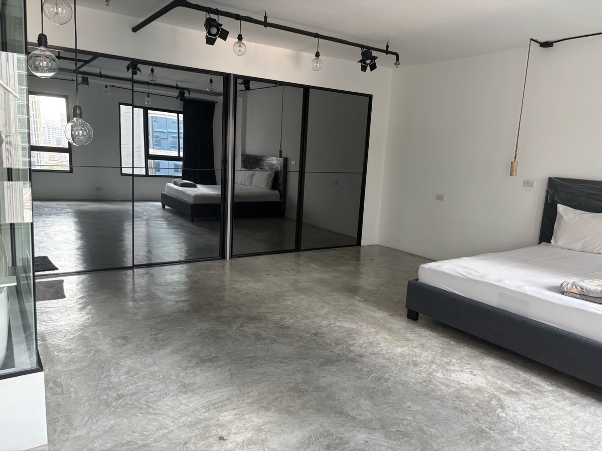 For RentCondoSukhumvit, Asoke, Thonglor : For rent: Condo One washing machine