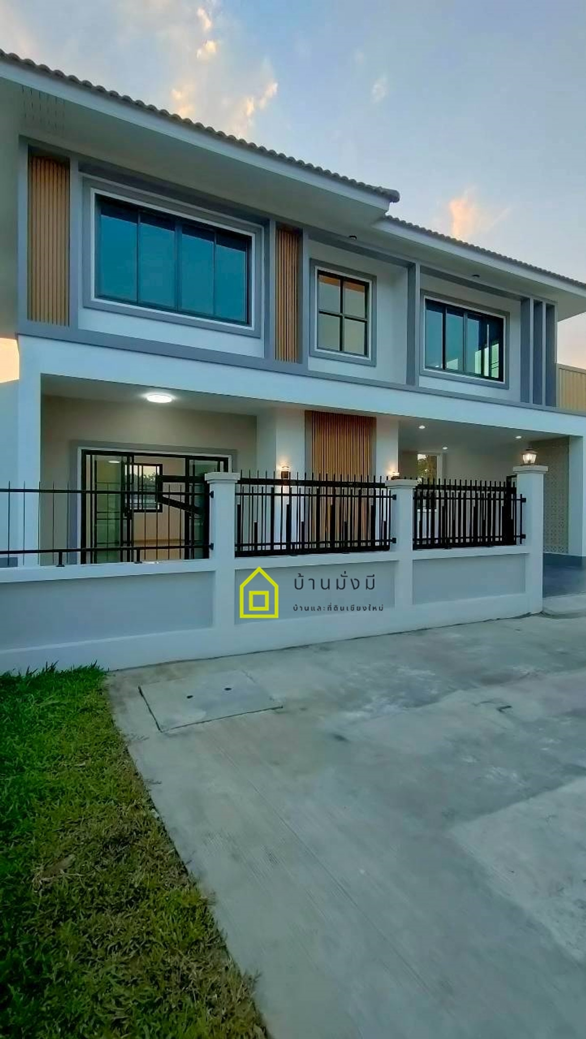 For SaleHouseChiang Mai : 2-story detached house near Maejo University (2 kilometers from Maejo University), Wat Mongkol Setthi intersection zone.