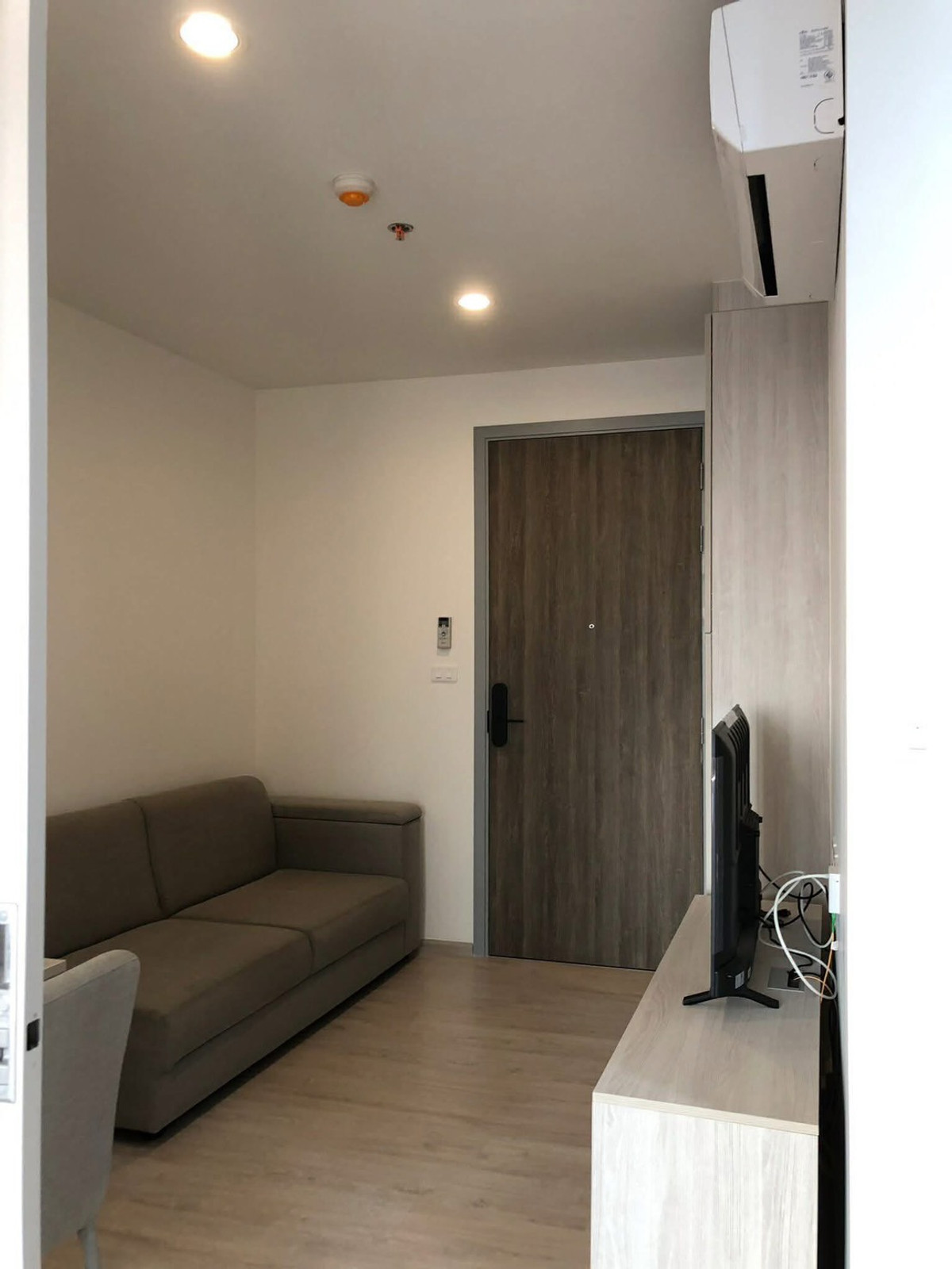 ให้เช่าคอนโดแจ้งวัฒนะ เมืองทอง :  🔥 ห้องสวยมาก พร้อมอยู่ ทำเลแจ้งวัฒนะ ‼️ ให้เช่า Niche Mono แจ้งวัฒนะ คอนโดทำเลดี เดินทางสะดวก ห้องแต่งครบ เฟอร์นิเจอร์ + เครื่องใช้ไฟฟ้าครบ พร้อมเข้าอยู่ทันที 📍 (ตอบแชทไว รับสายไวมาก)