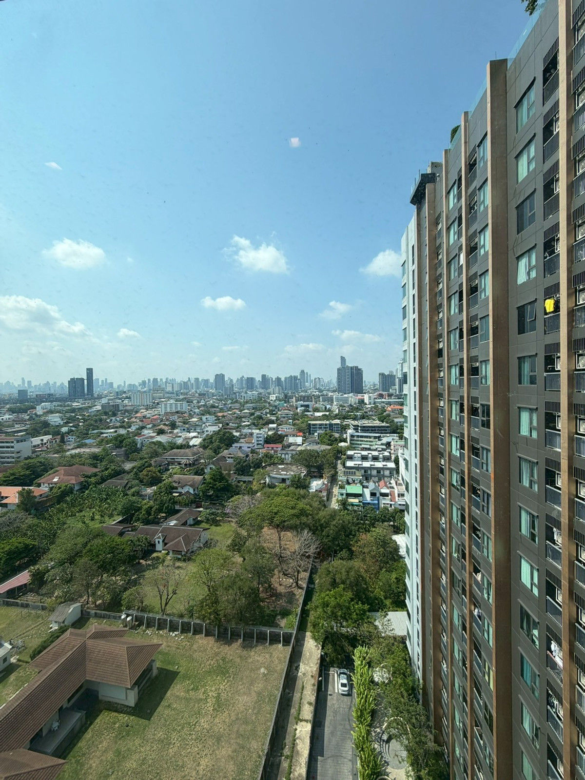 ให้เช่าคอนโดอ่อนนุช อุดมสุข : (ปล่อยเช่า) คอนโด Life Sukhumvit 62  I 2-BR ห้องสวย เฟอร์+เครื่องใช้ไฟฟ้าครบ ชั้นสูง วิวแม่น้ำ ㅡ  ใกล้ 🚆BTS บางจาก																								