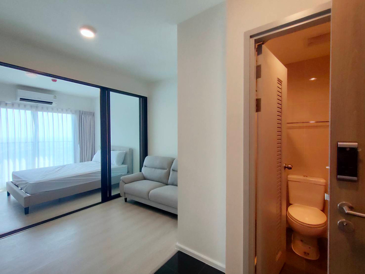 For RentCondoBangna, Bearing, Lasalle : For Rent : A space Mega Bangna 2 Condo next to Mega Bangna (ST-02)