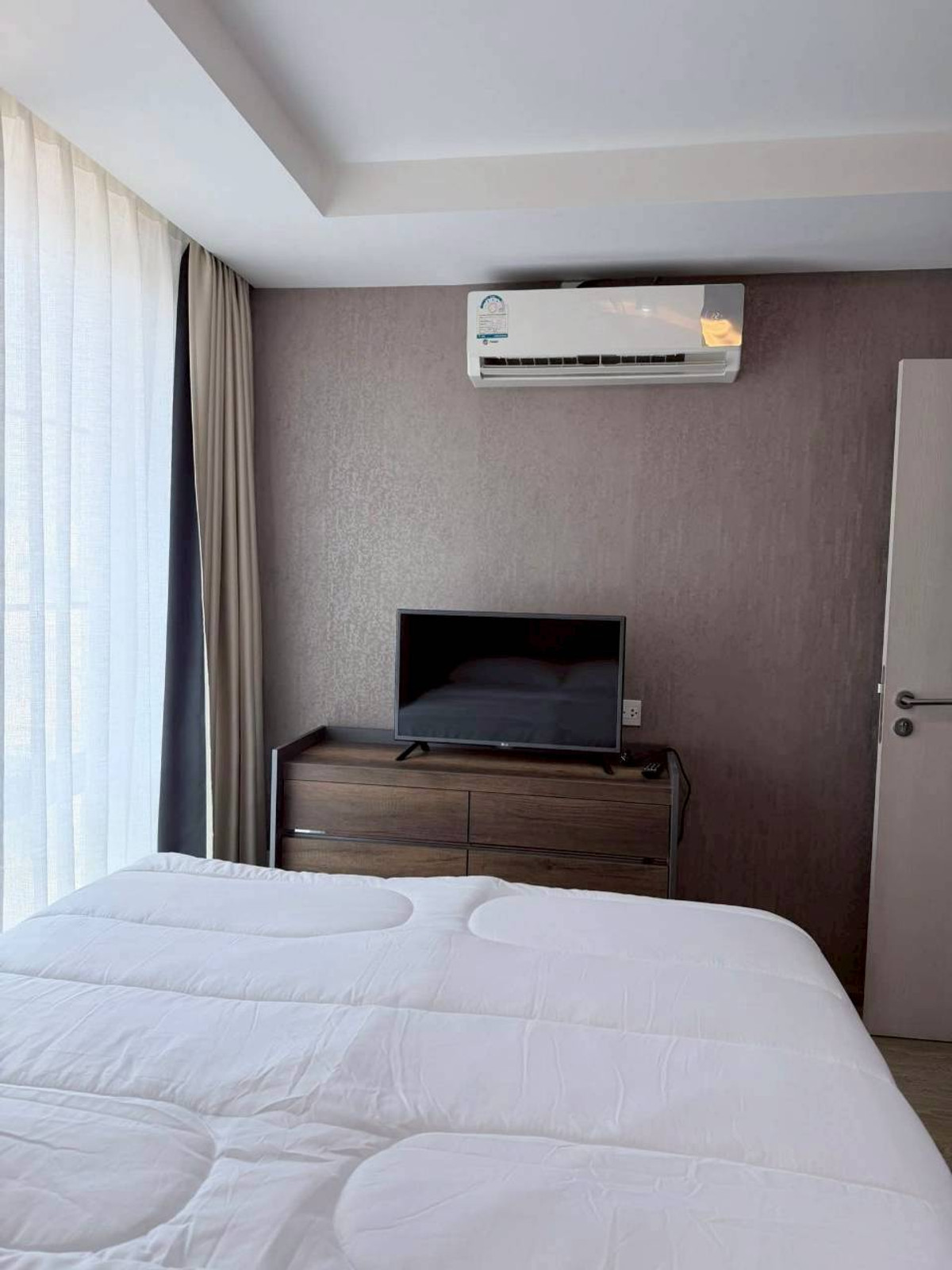 ให้เช่าคอนโดสุขุมวิท อโศก ทองหล่อ : ✅ MAETR103 ✅ Line : @p2nproperty