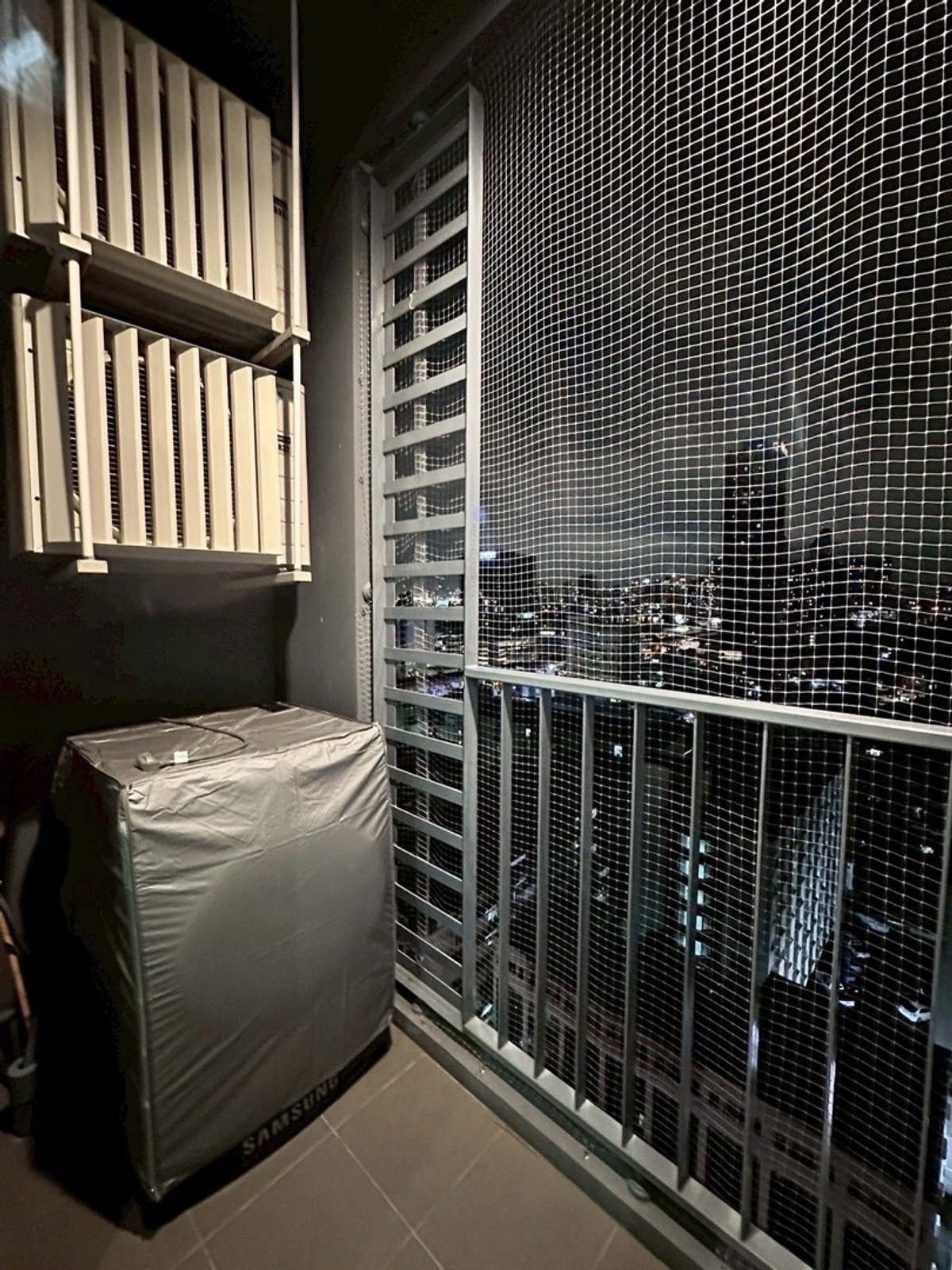 For RentCondoOnnut, Udomsuk : Ideo Sukhumvit 93 next to BTS Bang Chak / corner room