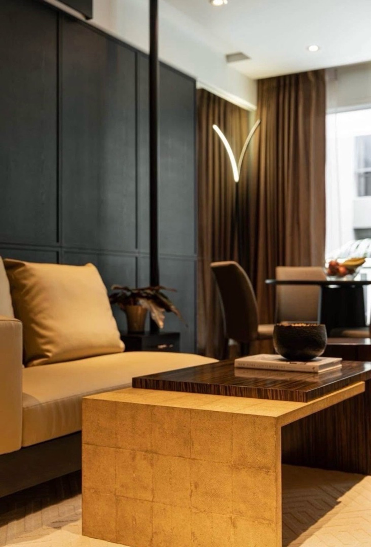 For RentCondoWitthayu, Chidlom, Langsuan, Ploenchit : The Private Residence Rajdamri 1bed 1bath 70 Sq.m. Only 55,000 per month 🏡