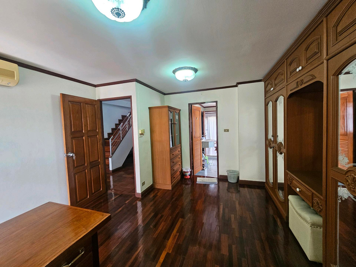 ให้เช่าอาคารพาณิชย์โชคชัย4 ลาดพร้าว71 : 📍ลาดพร้าว87แหล่งชุมชน เหมาะเปิดกิจการ+พักอาศัย ข้างตึกขึ้นป้ายโปรโมทคนเห็นเพียบ