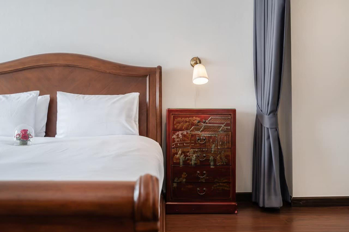 For RentCondoRatchadapisek, Huaikwang, Suttisan : For rent Baan Klang Krung Resort, prime location in Ratchada! Big room 63.5 sq m., near MRT Huai Khwang, only 17,900/month.