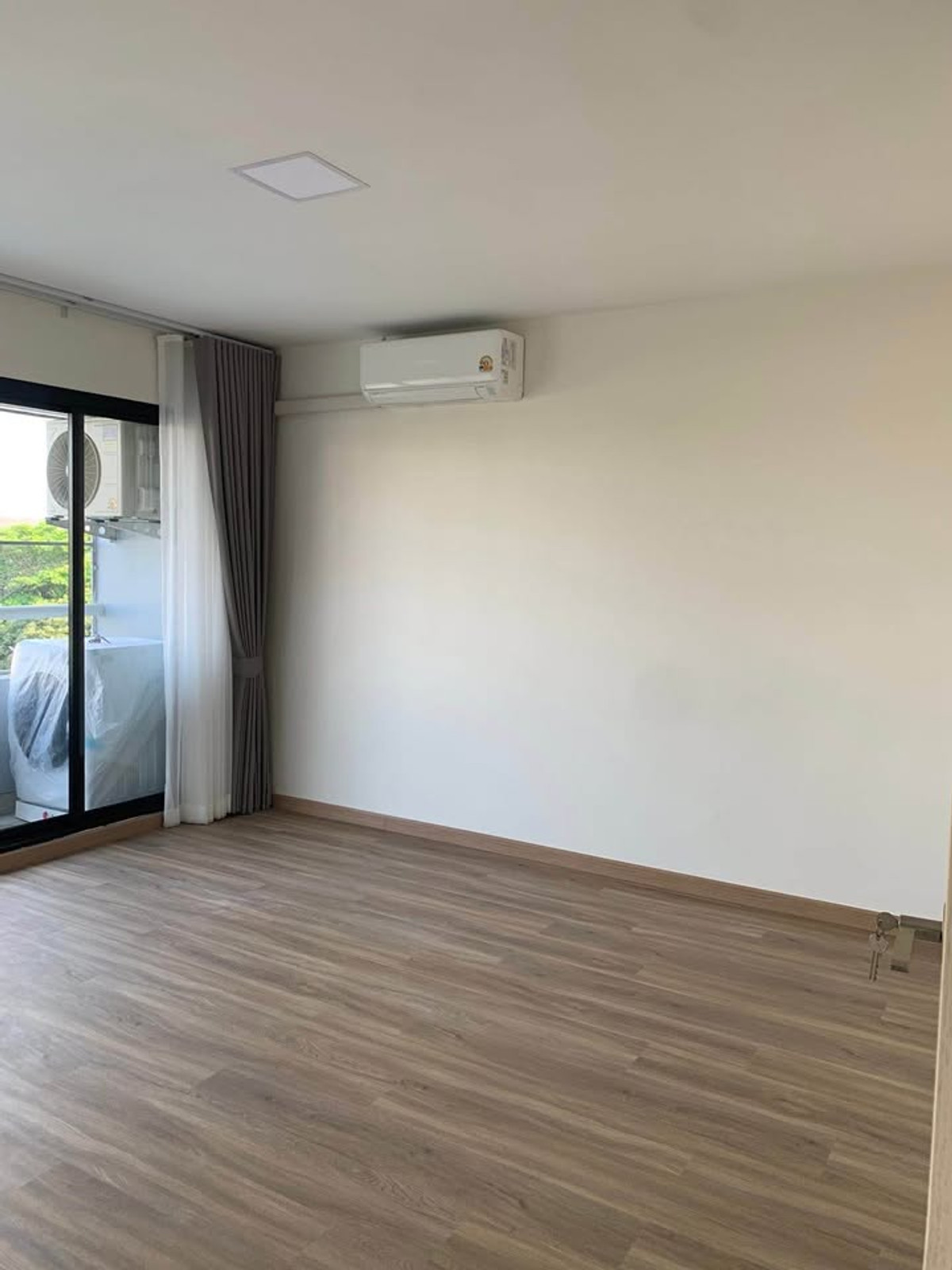 ขายคอนโดราษฎร์บูรณะ สุขสวัสดิ์ : (รหัส SM1853) ขายคอนโด โครงการ Garden Court Condominium: การ์เด้น คอร์ท คอนโดมิเนียม // คอนโดฝั่งธน ห้องใหญ่ อยู่สบาย ใกล้พระราม 3