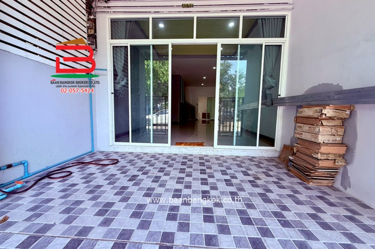 ขายทาวน์โฮมนนทบุรี บางใหญ่ บางบัวทอง : ทาวน์เฮ้าส์ พฤกษา 3 (ใกล้เซ็นทรัลเวสต์เกต) เนื้อที่ 16 ตรว. ตำบลบางคูรัด อำเภอบางบัวทอง จังหวัดนนทบุรี