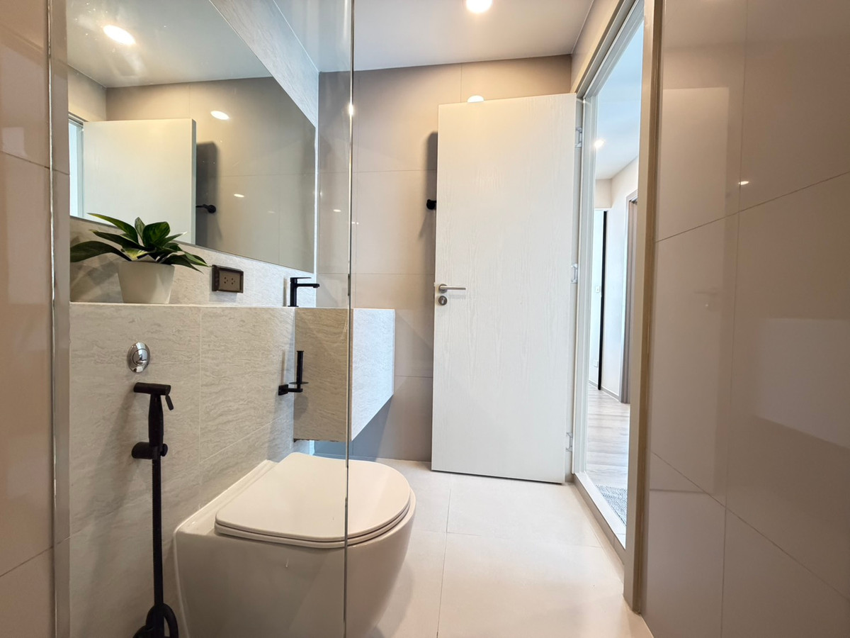 ให้เช่าคอนโดปิ่นเกล้า จรัญสนิทวงศ์ : 🏢💛✨New Condo for Rent 🚫NOT PET FRIENDLY | Triple Station Access 🚆 2BR 36 Sq.m. | Only 19,000 THB/Month