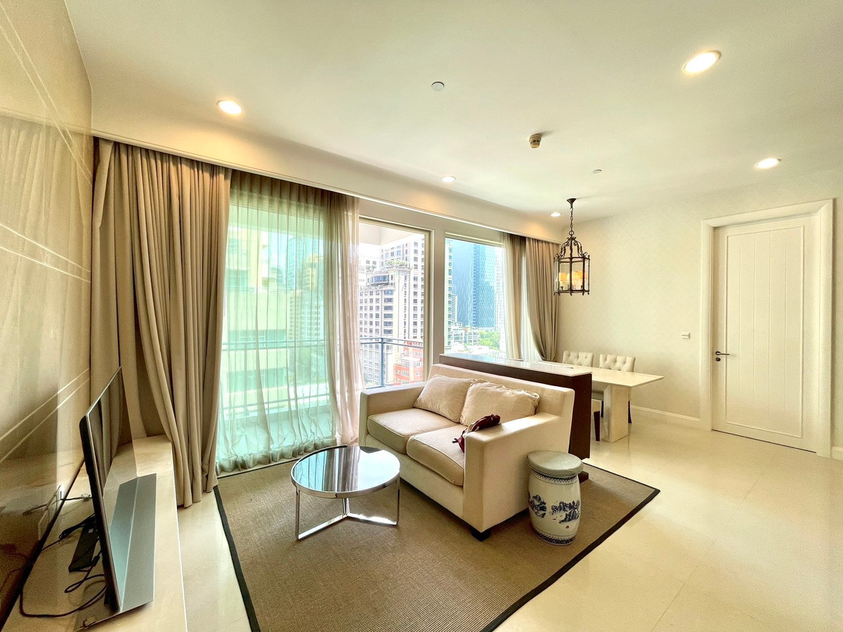 For RentCondoWitthayu, Chidlom, Langsuan, Ploenchit : Condo for rent Q Langsuan, 2 bedrooms, 106.31 sq m., near BTS Chidlom, near Lumpini Park.