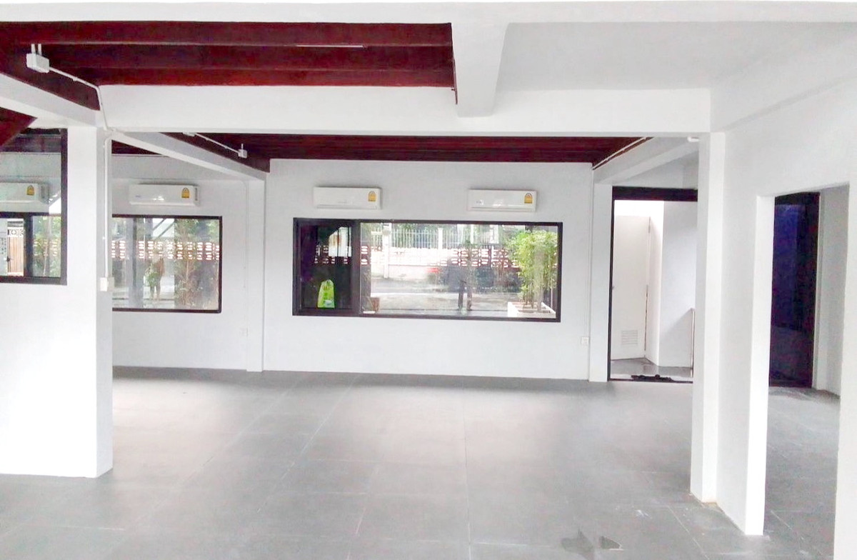 For RentOfficeChokchai 4, Ladprao 71, Ladprao 48, : HK0658♛Office building for rent, 4 bathrooms⚝Ratchada-Lat Phrao♜MRT Chok Chai 4∞099-5919653,065-9423251▚Line@sureresidence