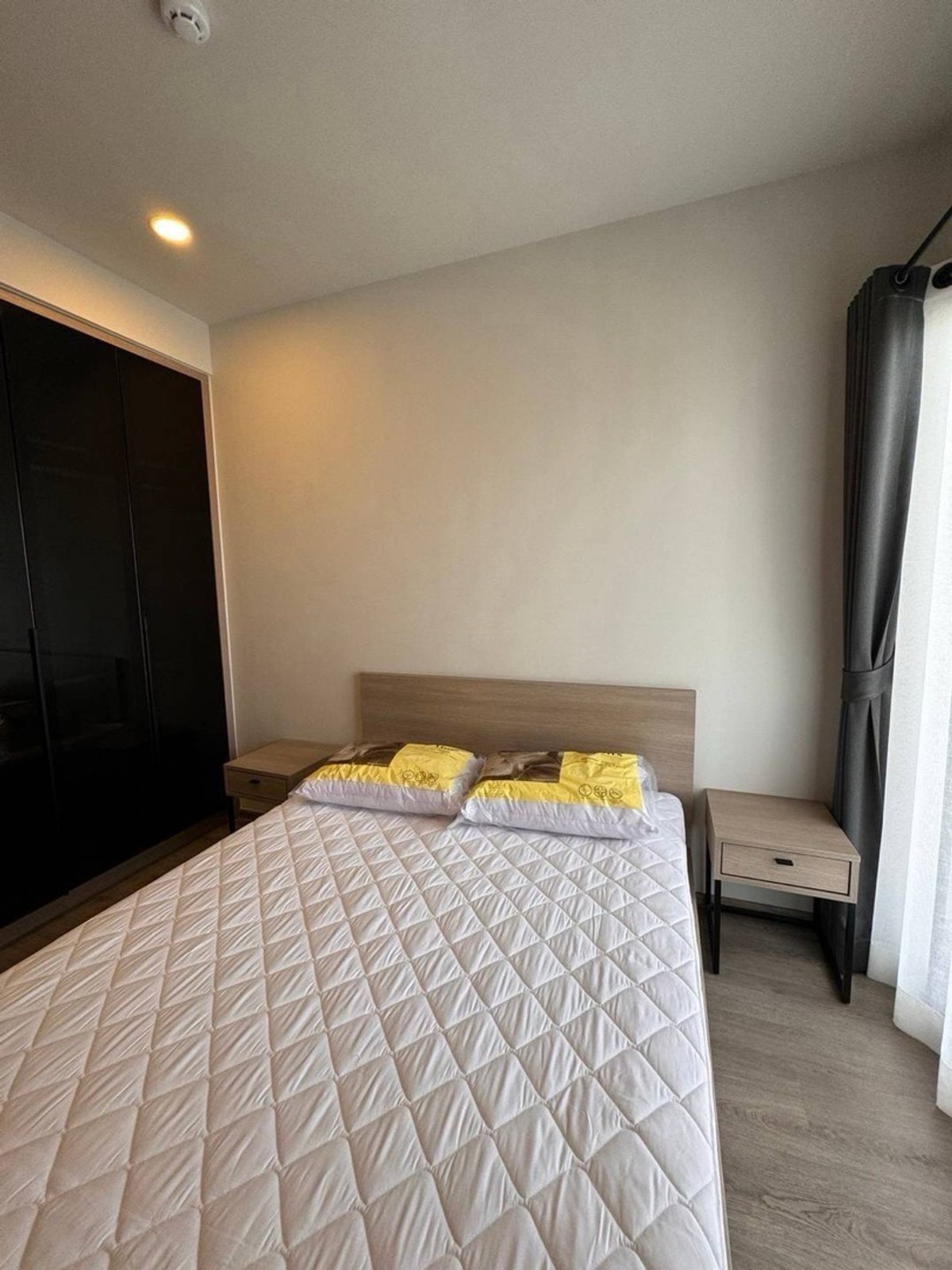 For RentCondoBang Sue, Wong Sawang, Tao Pun : 🔥Rare Item! Chapter one flow Bangpo, 1 bedroom, river view + 1 car parking space, the best value in this area.
