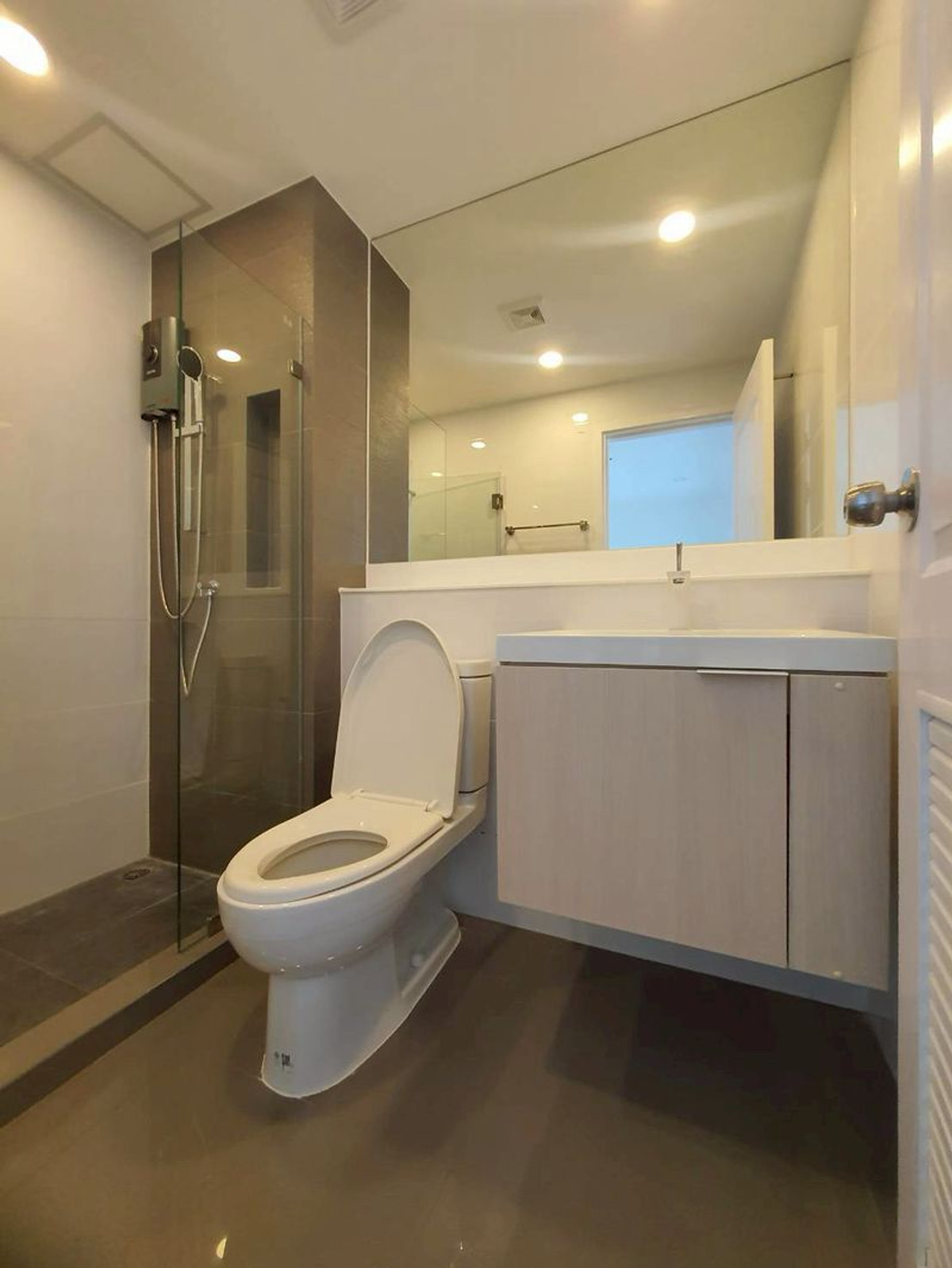 ให้เช่าคอนโดบางซื่อ วงศ์สว่าง เตาปูน : ให้เช่า เดอะ เคลฟ ริเวอร์ไลน์ เจ้าพระยา-วงศ์สว่าง เลขที่ 168/306