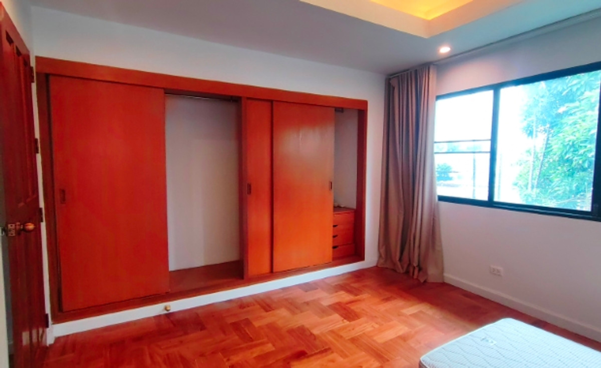 ขายบ้านนนทบุรี บางใหญ่ บางบัวทอง : 🔥ขายด่วนบ้าน Nichada Maison (4 ห้องนอน 4 ห้องน้ำ) มีสระว่ายน้ำส่วนตัว Unfurnished 