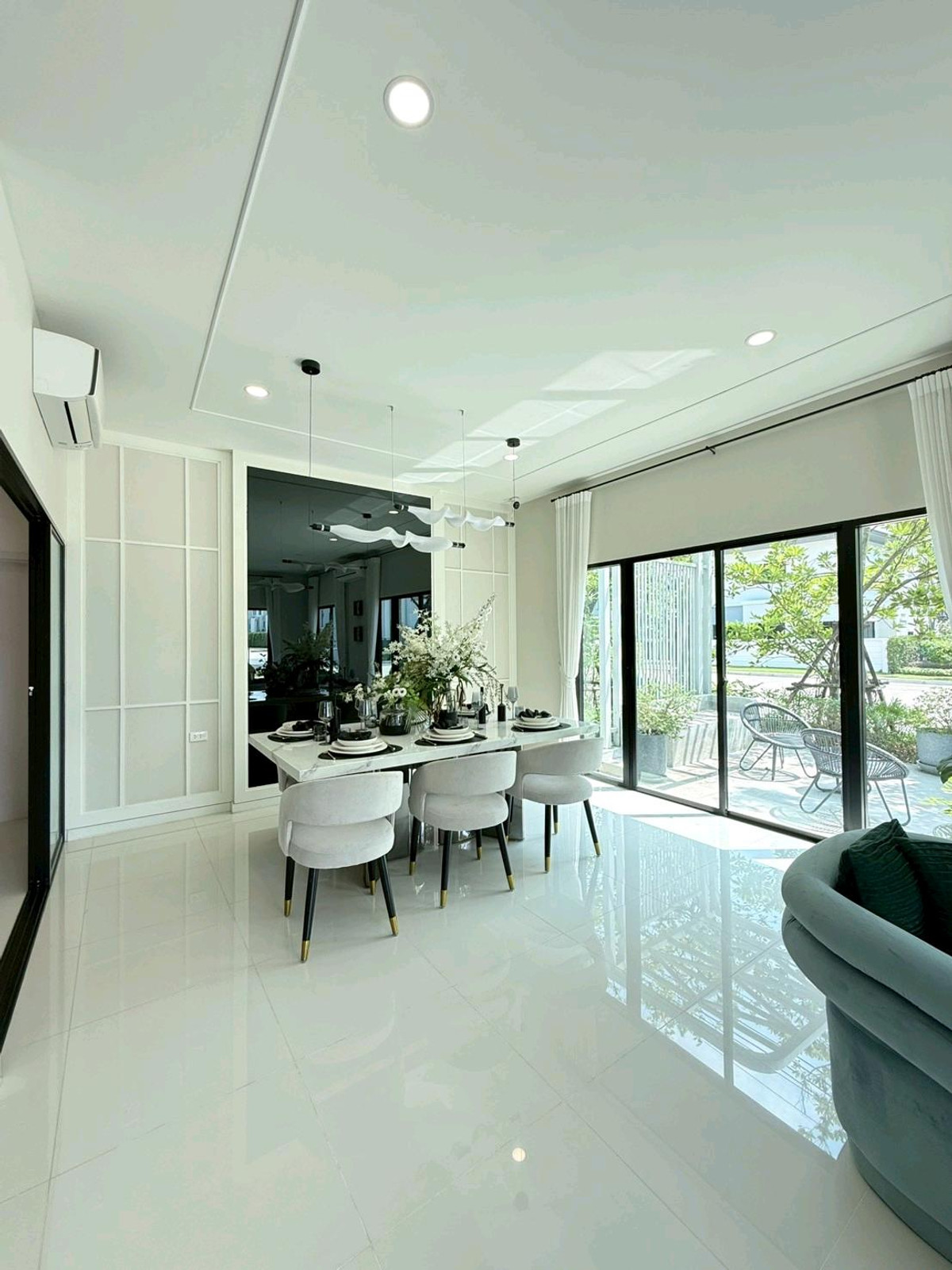 ขายบ้านนนทบุรี บางใหญ่ บางบัวทอง : บ้านเดี่ยว ตกแต่งพร้อมเข้าอยู่ ทำเลหน้าคลับเฮ้าส์