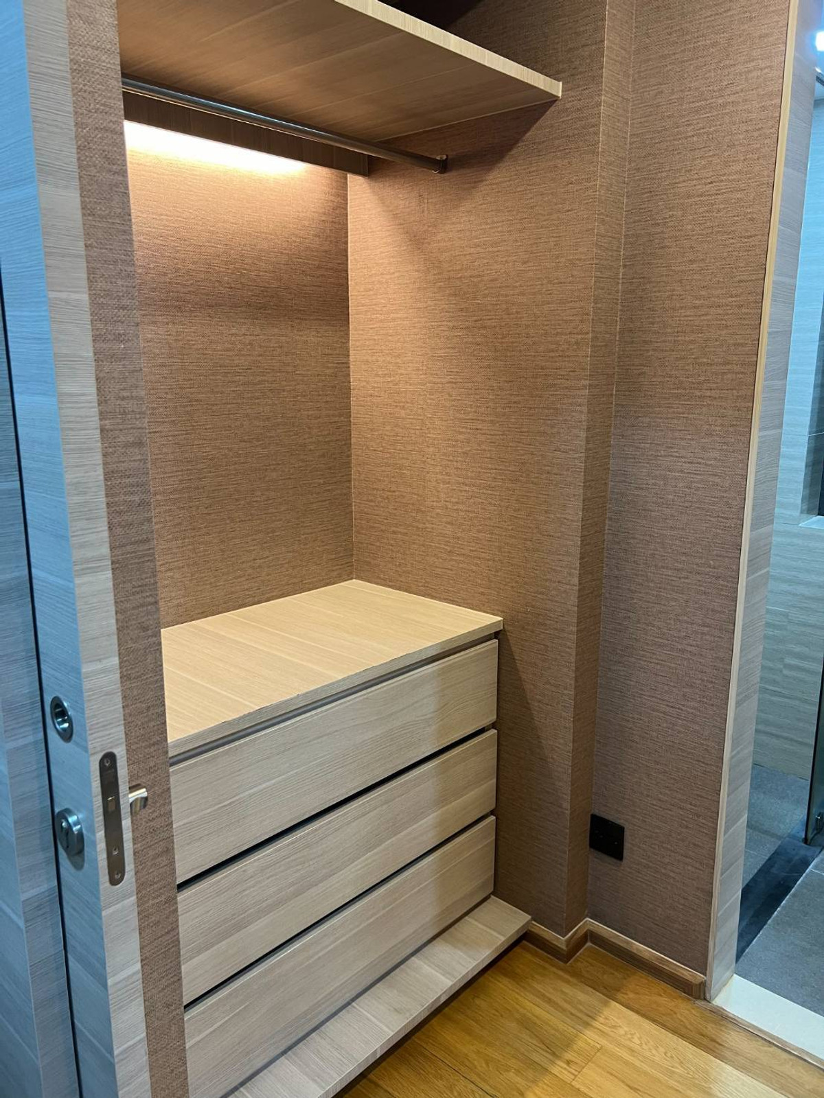 ให้เช่าคอนโดวิทยุ ชิดลม หลังสวน : ให้เช่า Klass Langsuan 1นอน 48ตรม. ใกล้ BTS ชิดลม ห้องสวยพร้อมอยู่