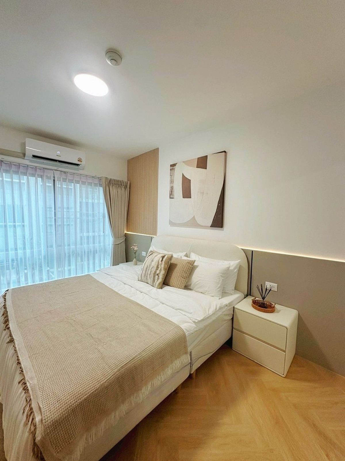 For SaleCondoRatchadapisek, Huaikwang, Suttisan : For Sale 2.1MB✨️One bedroom low-rise condo 33sqm Swimming pool view 🚄Near MRT Suthisarn & BTS Chokchai4 