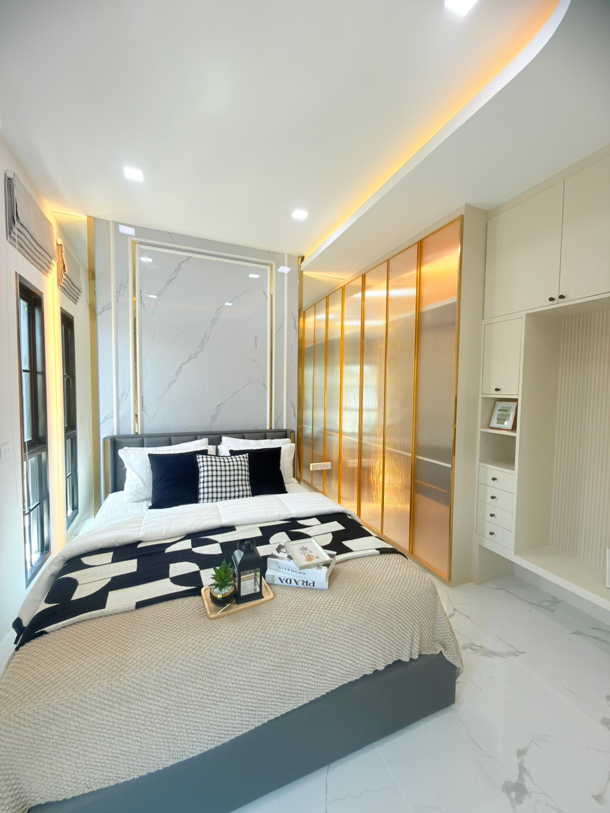 ขายพัทยา บางแสน ชลบุรี สัตหีบ : ขาย บ้านพูลวิลล่าหรู ใกล้หาดจอมเทียนเพียง 5 นาที