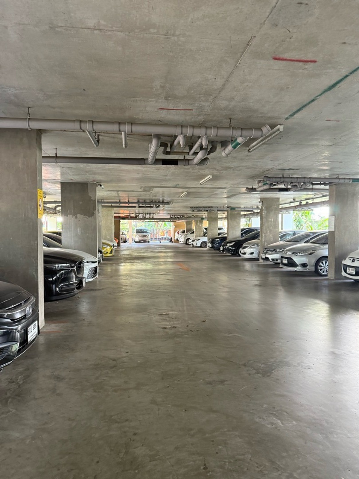 ให้เช่าคอนโดเกษตรศาสตร์ รัชโยธิน : ให้เช่า ศุภาลัย ซิตี้ รีสอร์ท รัชโยธิน-พหลฯ 32 สตูดิโอ 32 ตร.ม. ครัวปิดติดระเบียง ชั้น 4 แดดไม่ร้อน  ใกล้ BTS เสนานิคม