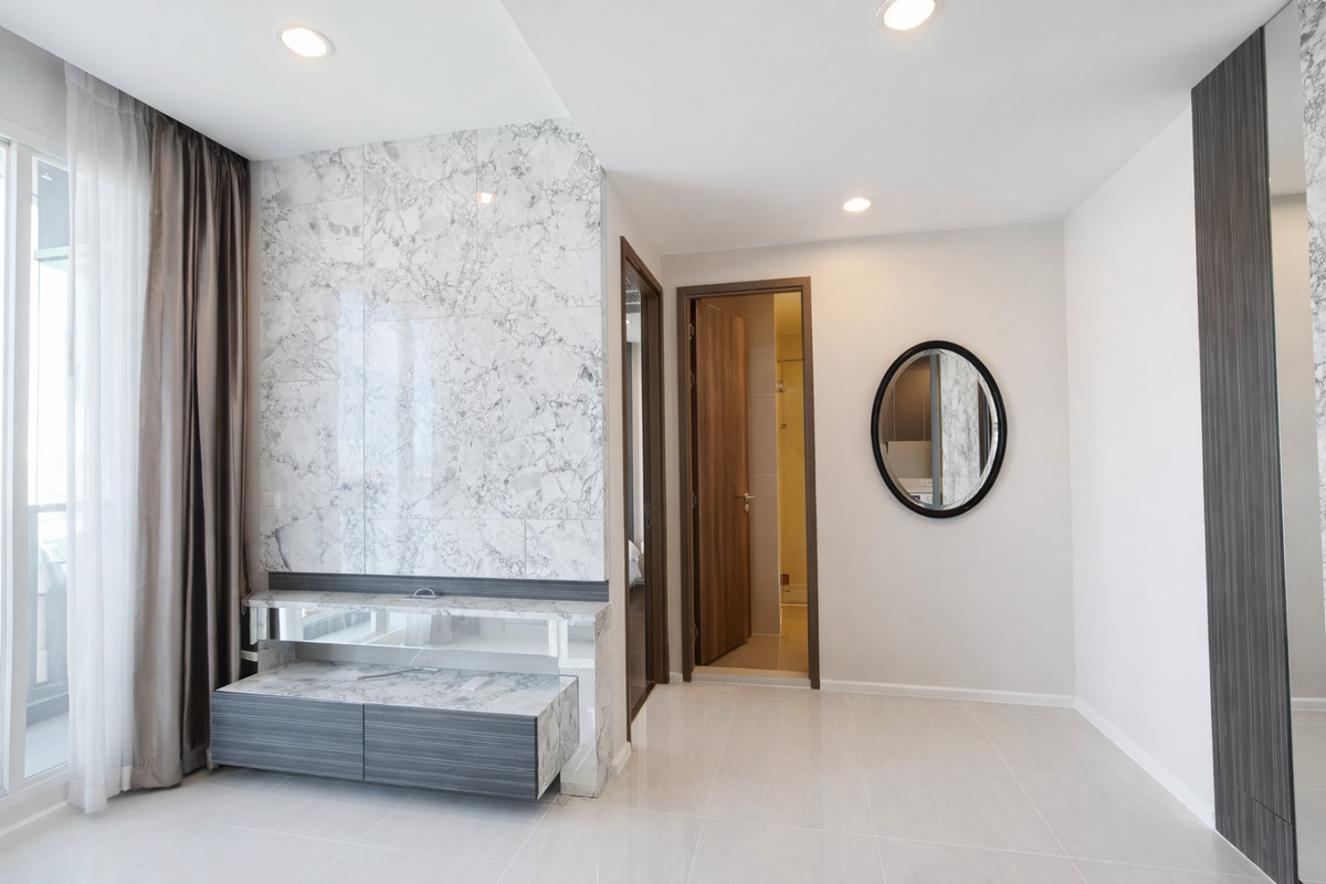 For SaleCondoSathorn, Narathiwat : 🌊 Full view of Chao Phraya Wake up with a view of the river every day 🌅— This room is a Rare Unit, ready to move in. Make an appointment to view at 063-6165390