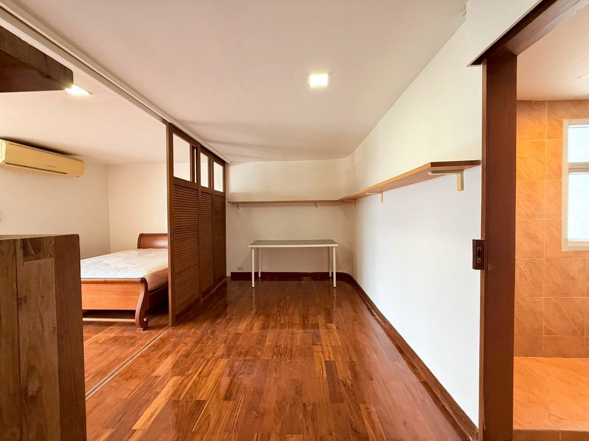 For RentCondoSukhumvit, Asoke, Thonglor : 🎉🌇 Condo for Rent – 4 Bedrooms near BTS Ekkamai | Regent on the Park Sukhumvit 61