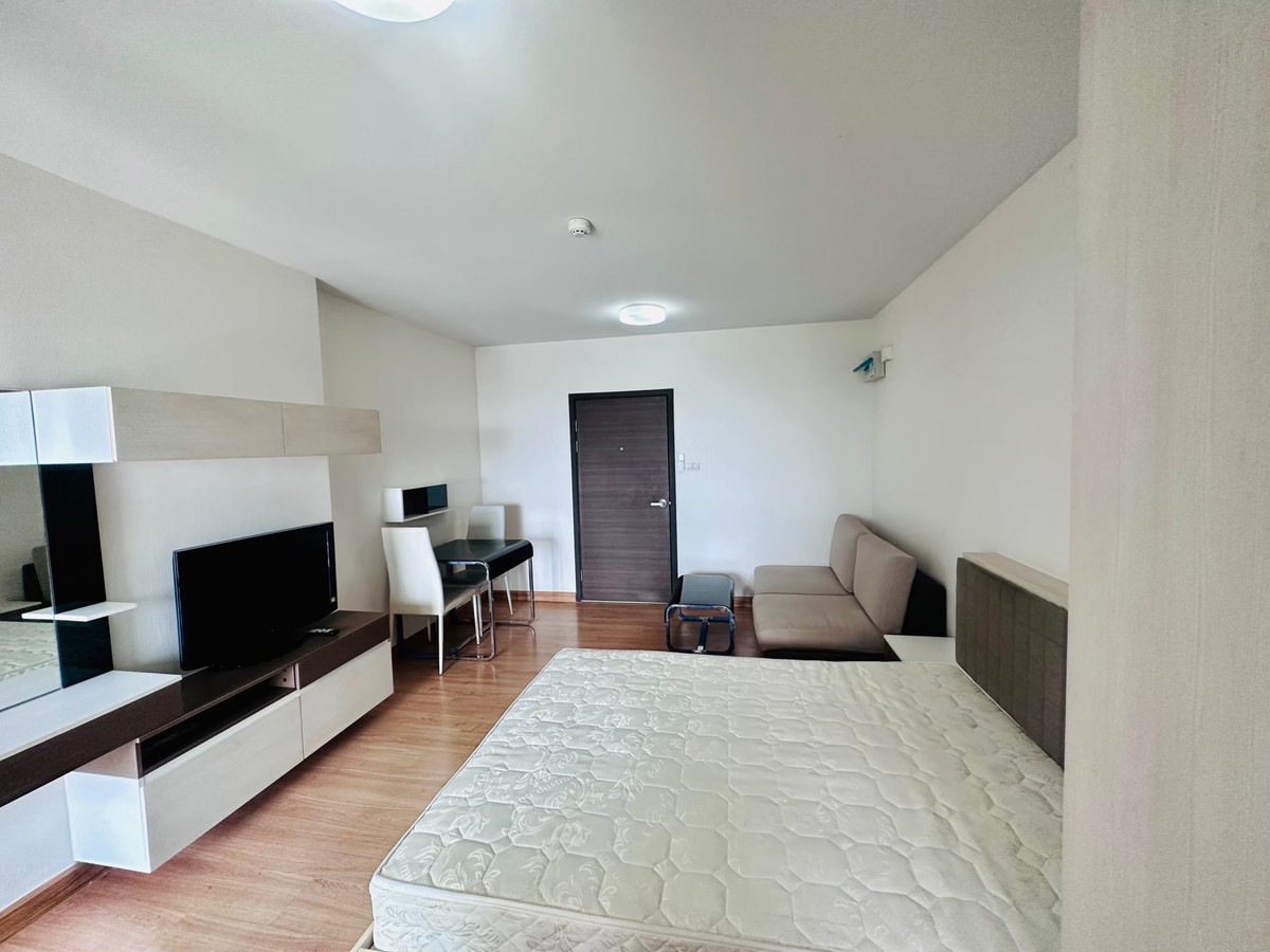 For RentCondoChaengwatana, Muangthong : For rent Supalai Vista Pak Kret Intersection   There is a washing machine. Swimming pool view