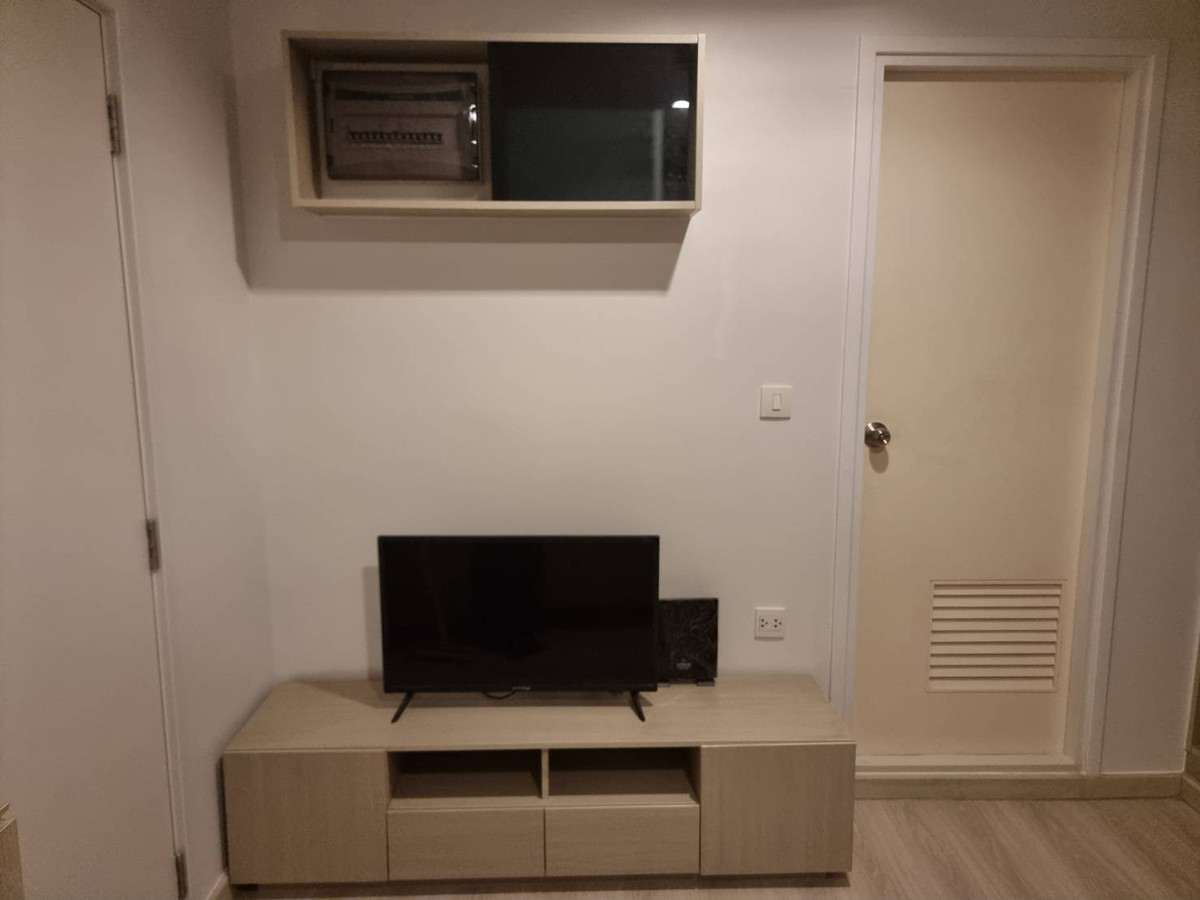 For RentCondoRattanathibet, Sanambinna : 📌 Condo for rent, Skyline Rattanathibet, 27th floor, size 31 sq m., has washing machine.