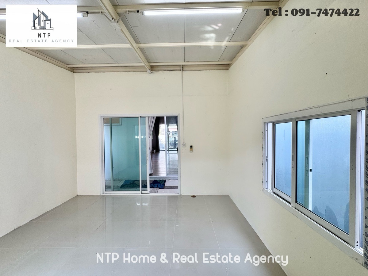 ให้เช่าทาวน์โฮมบางนา แบริ่ง ลาซาล : ให้เช่า| For rent ทาวน์โฮม 2-3 ห้องนอน หลังบ้านต่อเติมห้องเพิ่ม กว้างมาก+ติดแอร์ สามารถเพิ่มเติมเฟอร์นิเจอร์ได้ บ้านทำเลดี ตรงข้าม Mega Bangna หมู่บ้านสุดฮิต📍 Indy บางนา-รามคำแหง2 👍🏻
