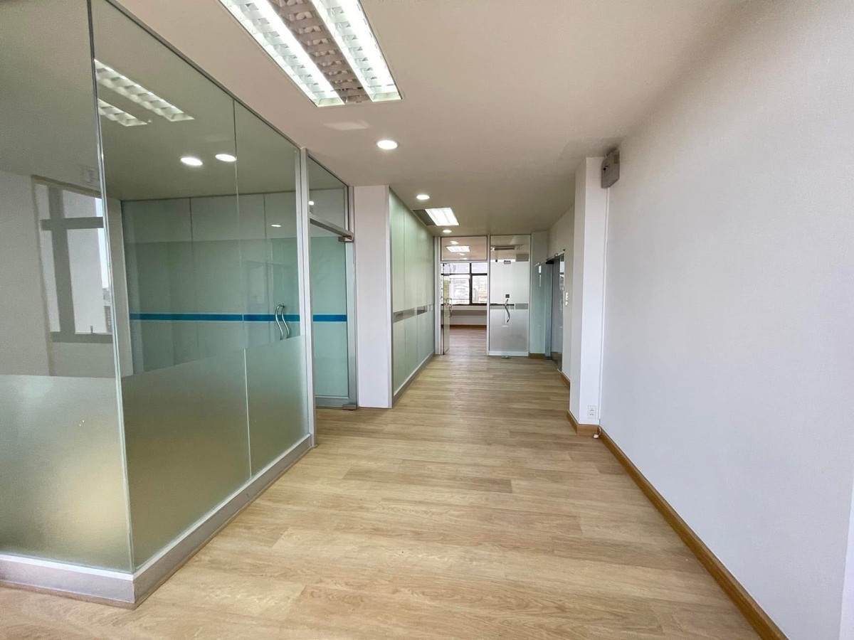 For RentOfficeBangna, Bearing, Lasalle : Office Building for Rent on Bangna-Trad Road – Ready to Move In