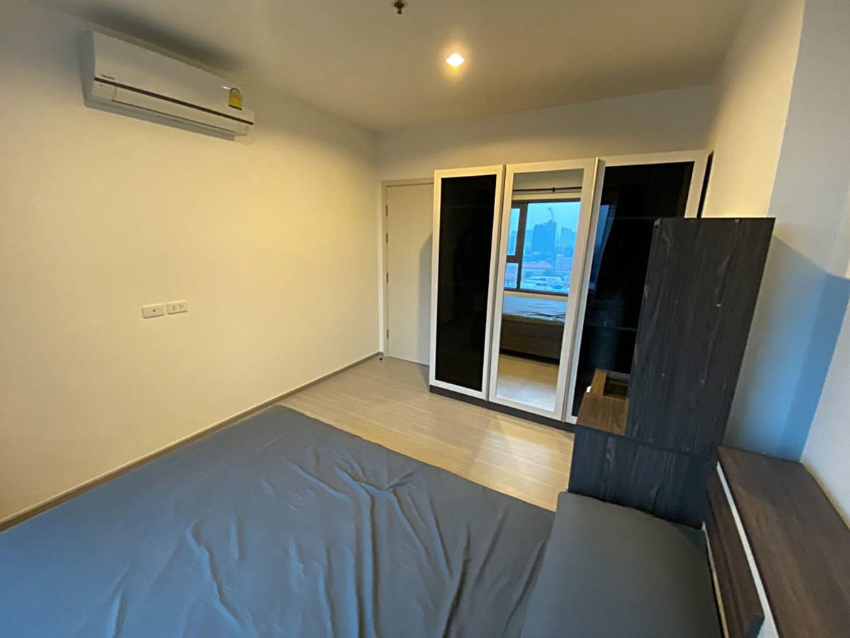 For RentCondoThaphra, Talat Phlu, Wutthakat : ⭐️ Aspire Sathorn - Ratchaphruek ⭐️1 bedroom, 1 bathroom, beautifully decorated room. There are electrical appliances ready.