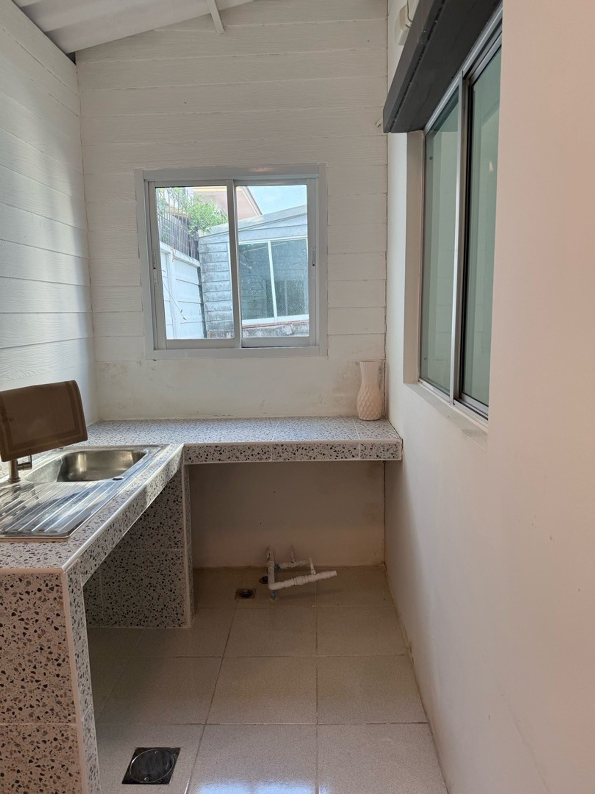 For RentTownhomeRama 2, Bang Khun Thian : Townhome for rent, Habitown Nest Tha Kham - Rama 2, near Lotus Rama 2, only 10 minutes.