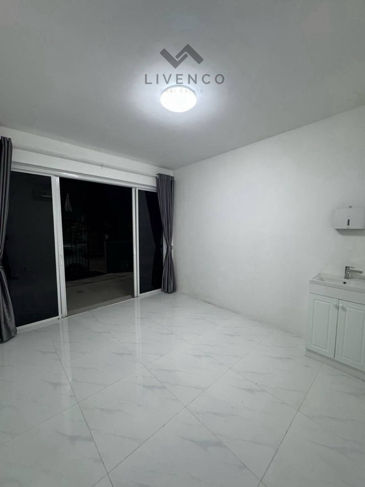 ขายบ้านสมุทรปราการ สำโรง : ขายบ้านเดี่ยว หมู่บ้านภัสสร (บางนา)
(Passorn 25 Bangna)
(LVC40004)