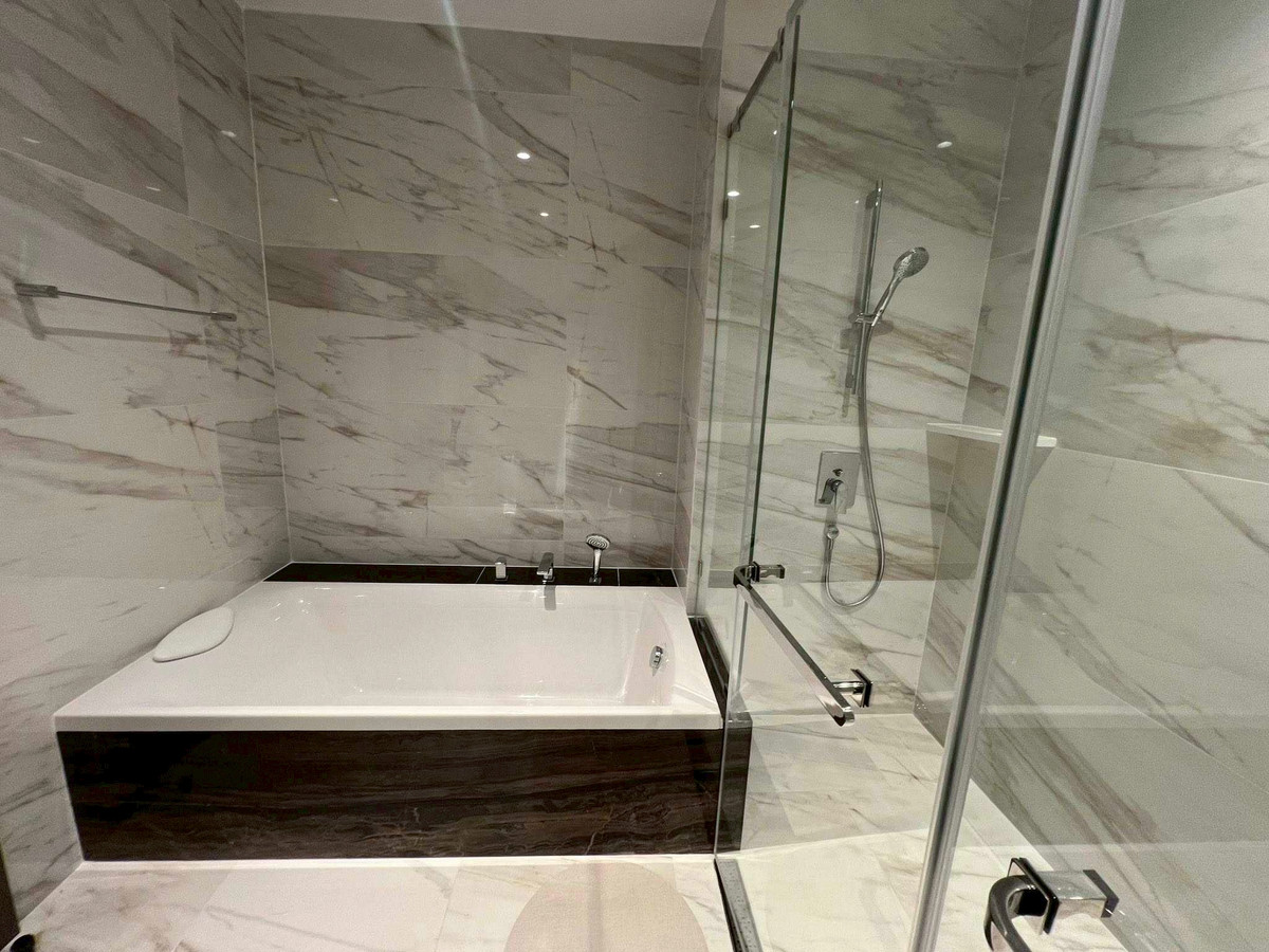 For RentCondoSathorn, Narathiwat : Luxury condo Supalai Icon Sathorn, high floor, city view, good price, near BTS Chong Nonsi Condo for Rent | Supalai Icon Sathorn | 101 sqm | 3 Beds 2 Baths | Luxury High Floor City View Best Value | Near BTS Chong Nonsi | 115K | near BTS Chong Nonsi – LTH